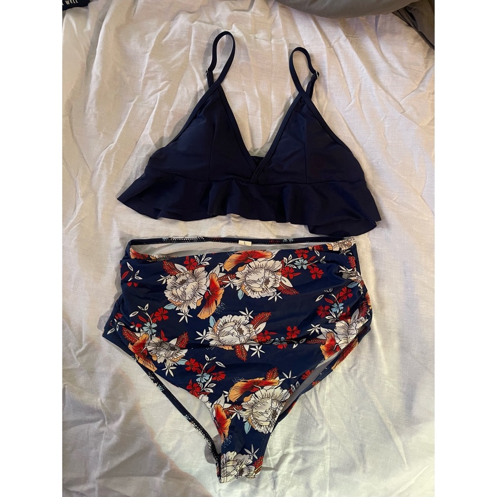 Practically new 2 piece bathing suit